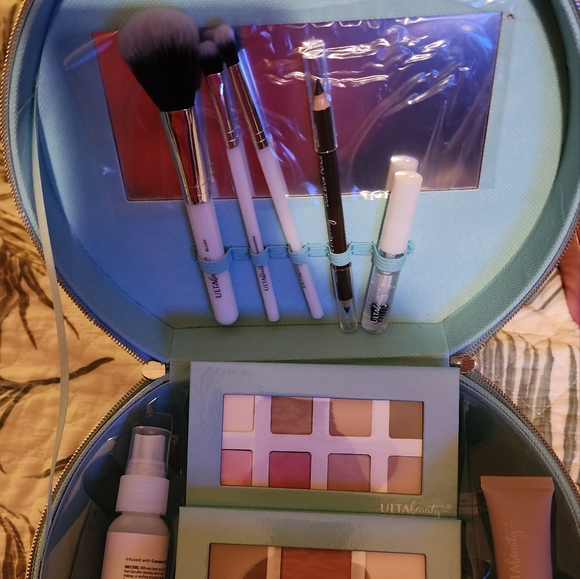 Make up - Picture 3 of 7